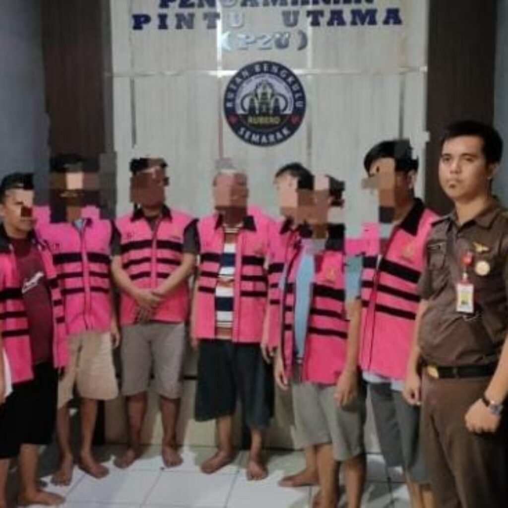 Kejari Mukomuko Pindahkan 7 Terduga Terdakwa Tipikor RSUD Ke Rutan Malabero