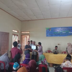 Pembagian BLT untuk 30 KPM dan Pra Pelaksanaan Pembangunan Dana Desa Bukit Harapan 2025