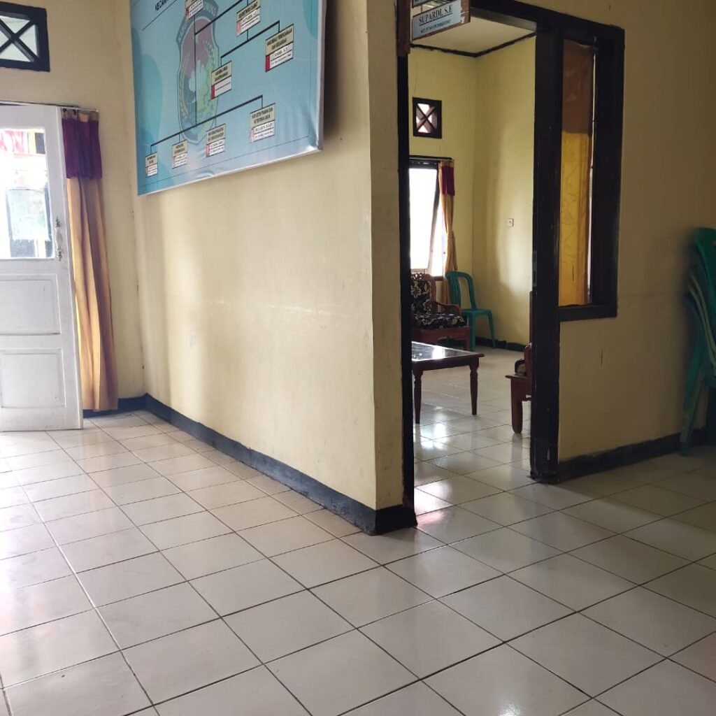 Sekcam Air Manjunto Diduga Langgar Etika dan Disiplin, Terkesan Menghindar dari Wartawan dan Jarang Ngantor