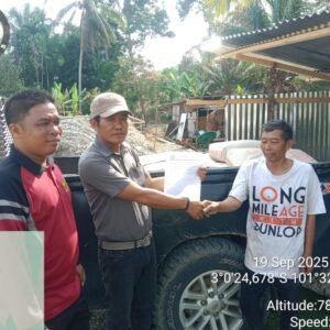 PT DDP Salurkan Bantuan untuk Kesenian Adat dan Korban Kebakaran di Desa Talang Baru