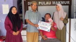 Jelang Idul Fitri, Pulau Makmur Tancap Gas Salurkan BLT-DD ke Warga