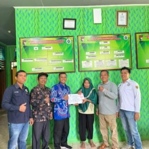 Pemdes Talang Baru Salurkan BLT-DD Tahap II Tahun 2026 kepada 8 KPM